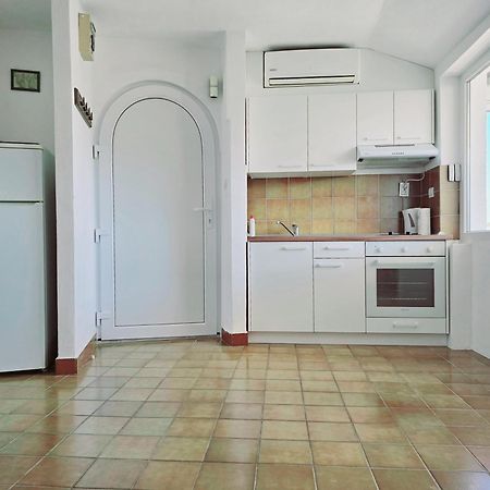 Apartments Jelic Тисно Экстерьер фото